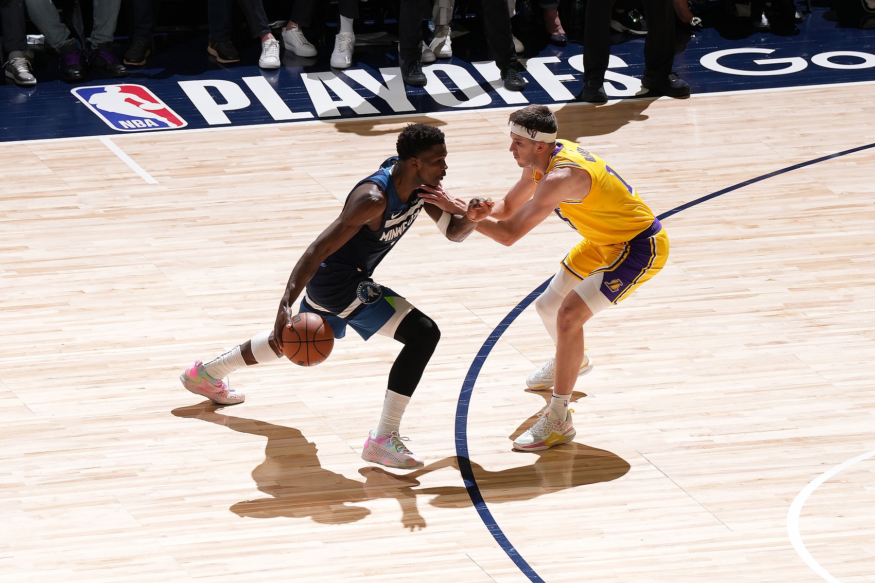 华体会app孟菲斯灰熊围绕NBA常规赛绝杀压哨德约科维奇连续三场比赛得分超过惊艳表现，网友：罗马远射贴柱的简单介绍