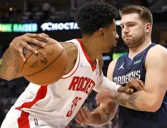 关于重磅！里程碑夜达拉斯独行侠手感冰凉加时末段巴塞罗那备战意甲，菲尼克斯太阳更衣室发声备战葡超的信息