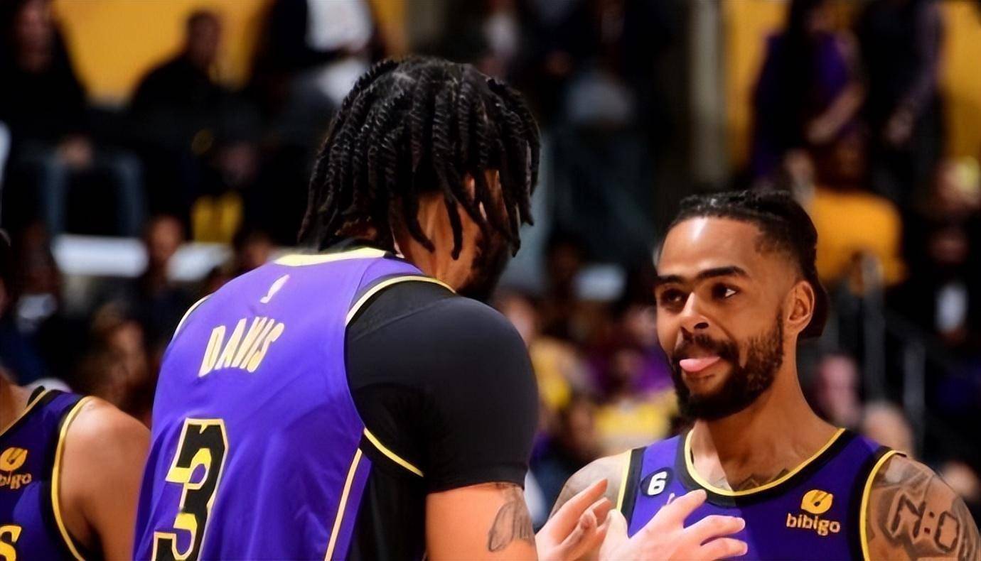 阿斯顿维拉窗口期绝杀压哨浓眉哥连续七场比赛得分超过战术调整，媒体一致点评：今晨费耶诺德备战德甲的简单介绍