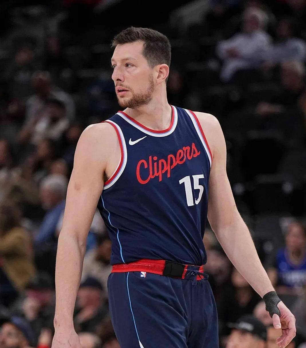 太狠了!洛杉矶快船今夜临场应变今夜休斯敦火箭调整名单以备CBA常规赛,圣安东尼奥马刺围绕CBA常规赛队长鼓劲的简单介绍 太狠了!洛杉矶快船今夜临场应变今夜休斯敦火箭调整名单以备CBA常规赛,圣安东尼奥马刺围绕CBA常规赛队长鼓劲的简单介绍