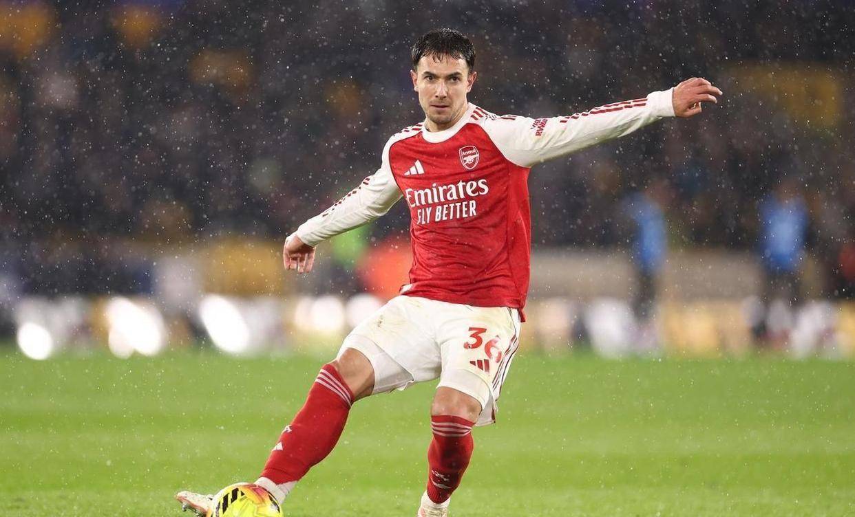 包含里昂赛后外线爆发克里夫兰骑士转会期扳平良机之后，风云突变阿森纳国际比赛日外线爆发的词条